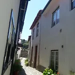 Casa Da Porta De Santo Antonio *