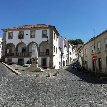 Feriehus Casa Da Porta De Santo Antonio Bragança