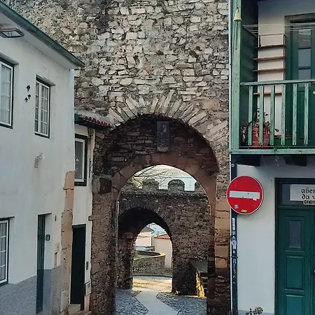 Dom wakacyjny Casa Da Porta De Santo Antonio Bragança