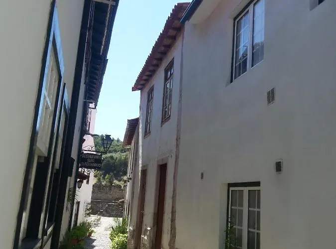 Casa Da Porta De Santo Antonio *