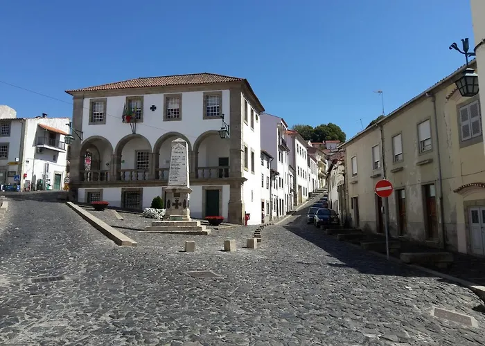Feriehus Casa Da Porta De Santo Antonio Bragança