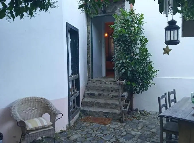 Casa Da Porta De Santo Antonio Feriehus